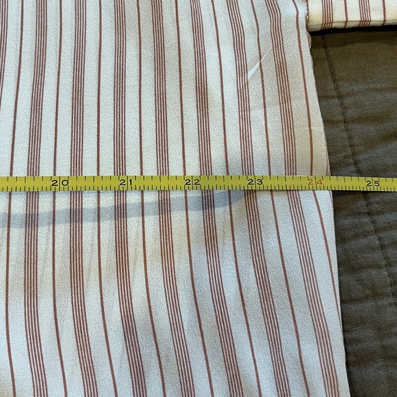 Everlane White and Red Striped Shirt - Picture 5 of 6